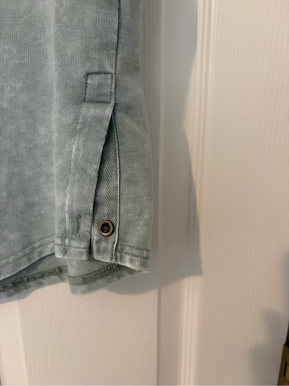 Jane and Delancey Washed Sage Short Sleeve Pullover - Picture 4 of 8